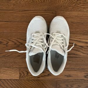 brooks running sneakers